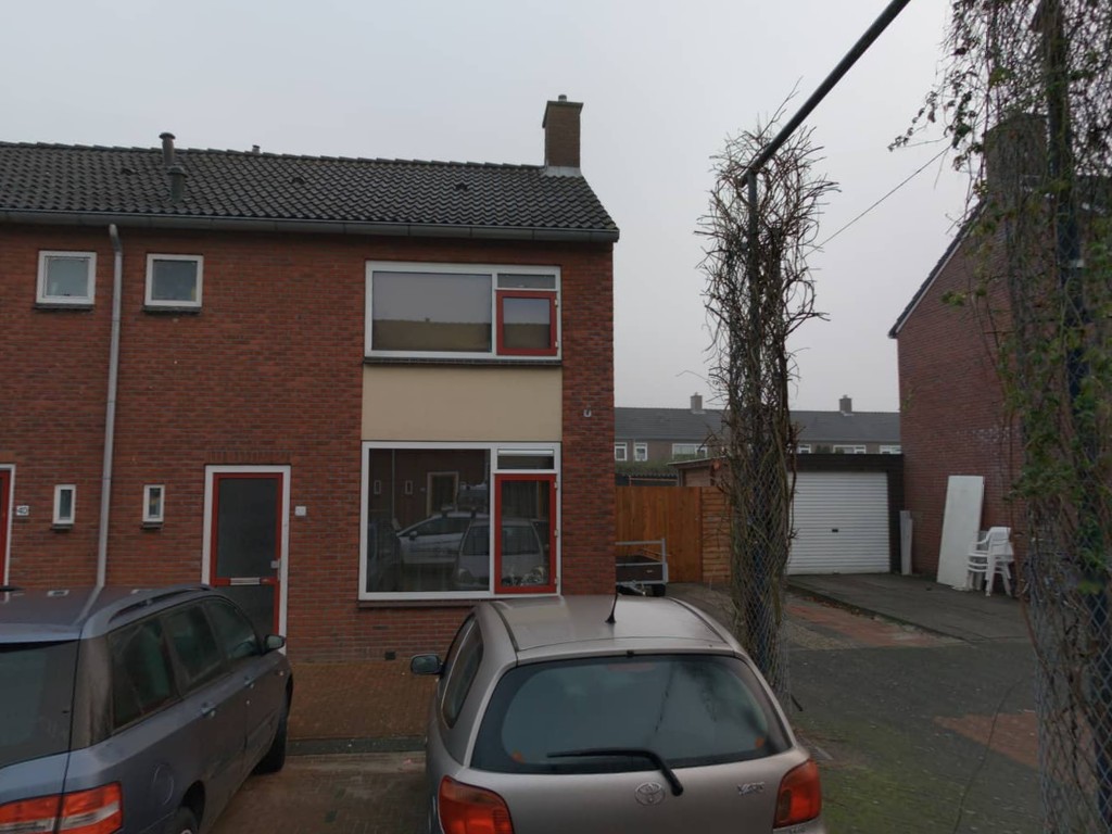 Professor Elemastraat 38, 7815 EM Emmen, Nederland