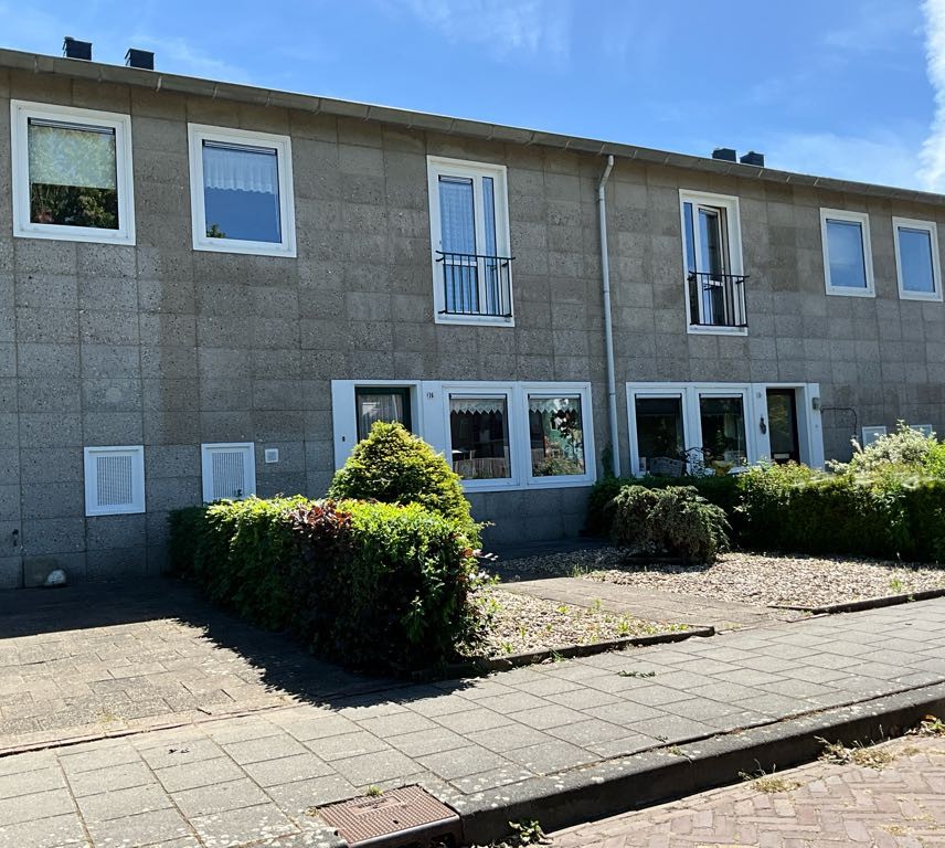 Terraced house for rent: Woldkade 16, Zeeheldenbuurt Meppel