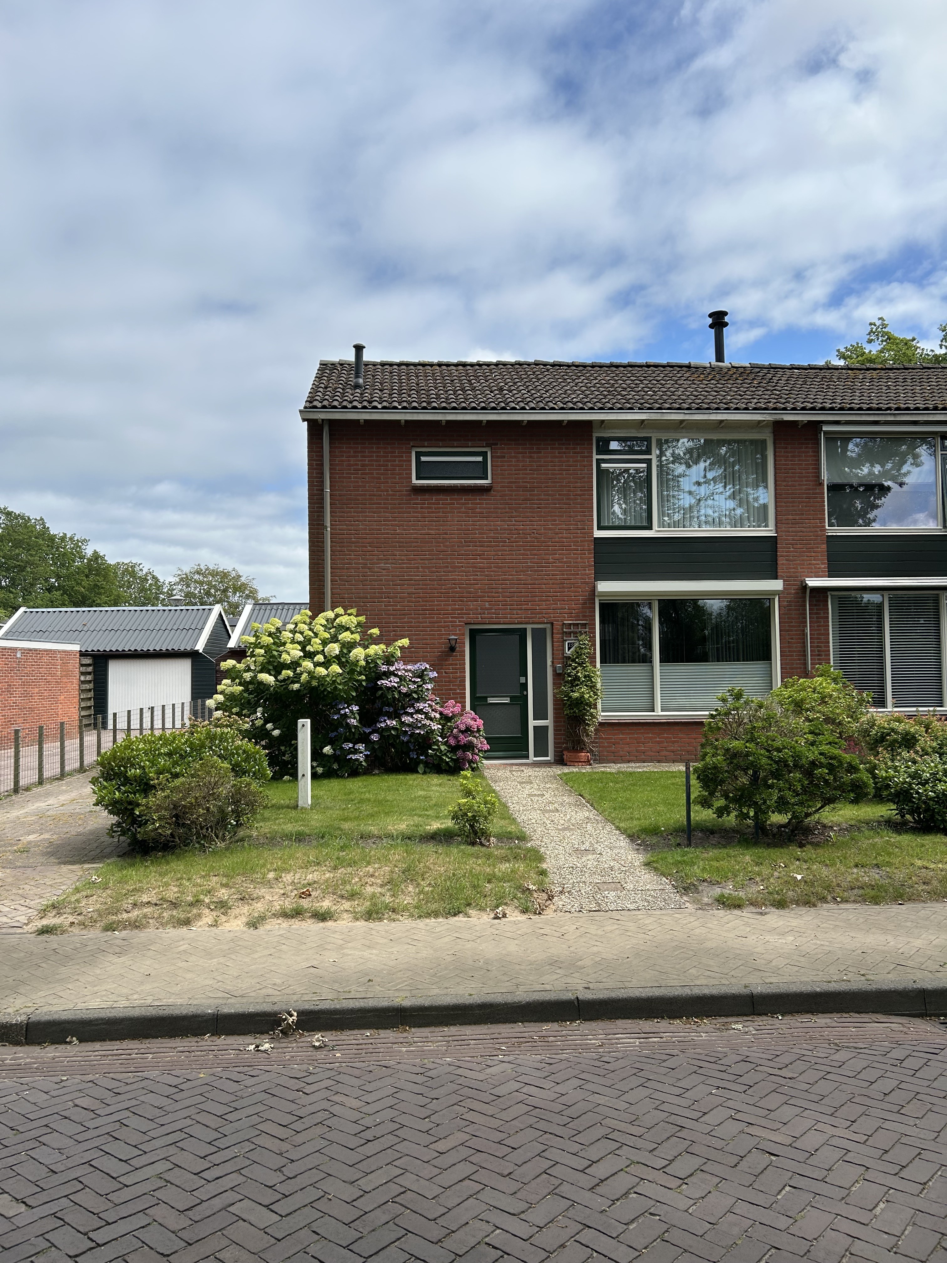 Twee-onder-één-kap te huur: Scheperijweg 15, Gieten Gieten