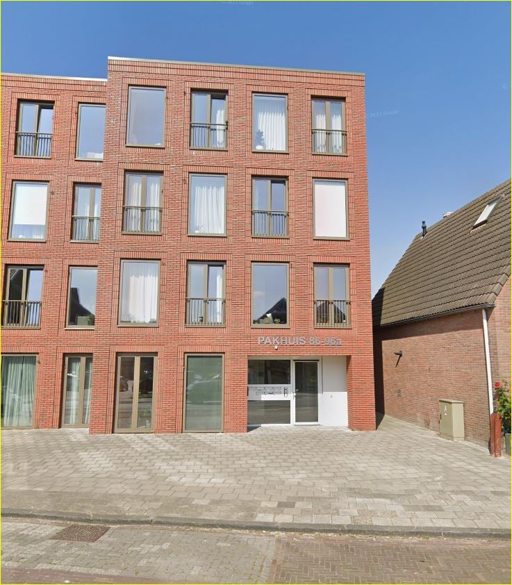 Studio te huur: Raadhuisstraat 92, Roden Roden