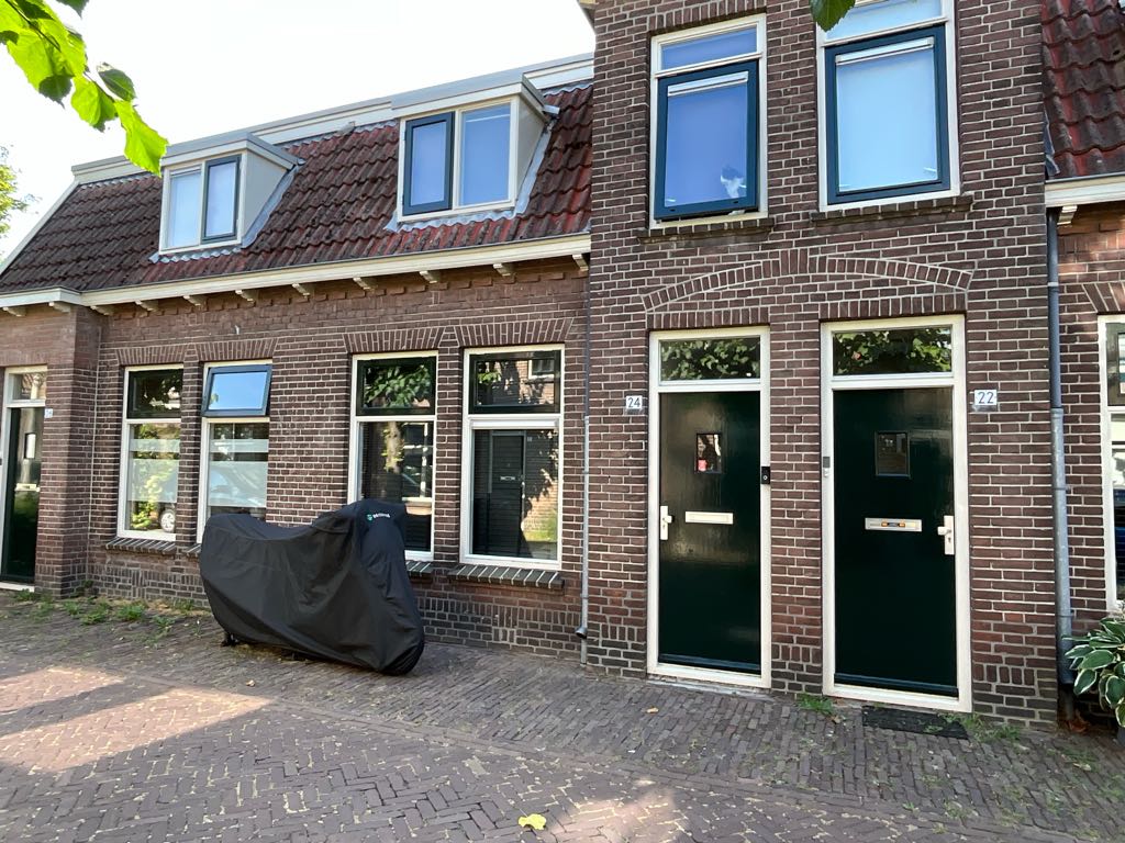 Tussenwoning te huur: Bankastraat 24, Zeeheldenbuurt Meppel